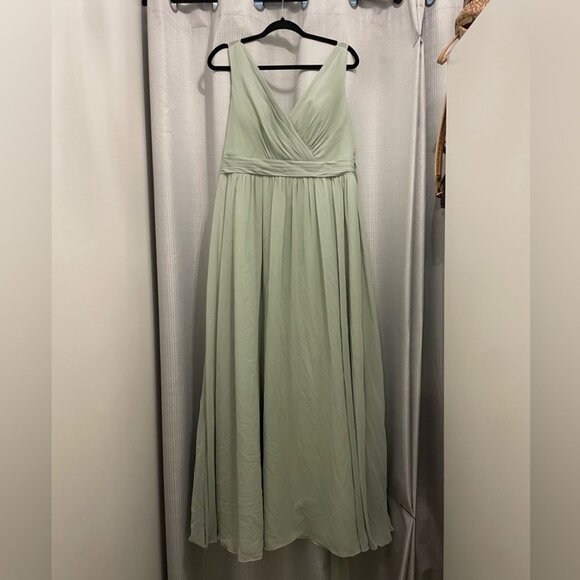 Azazie Kora Sage Green Bridesmaid Dress A-Line Pleated Chiffon Size 14 - Picture 4 of 10